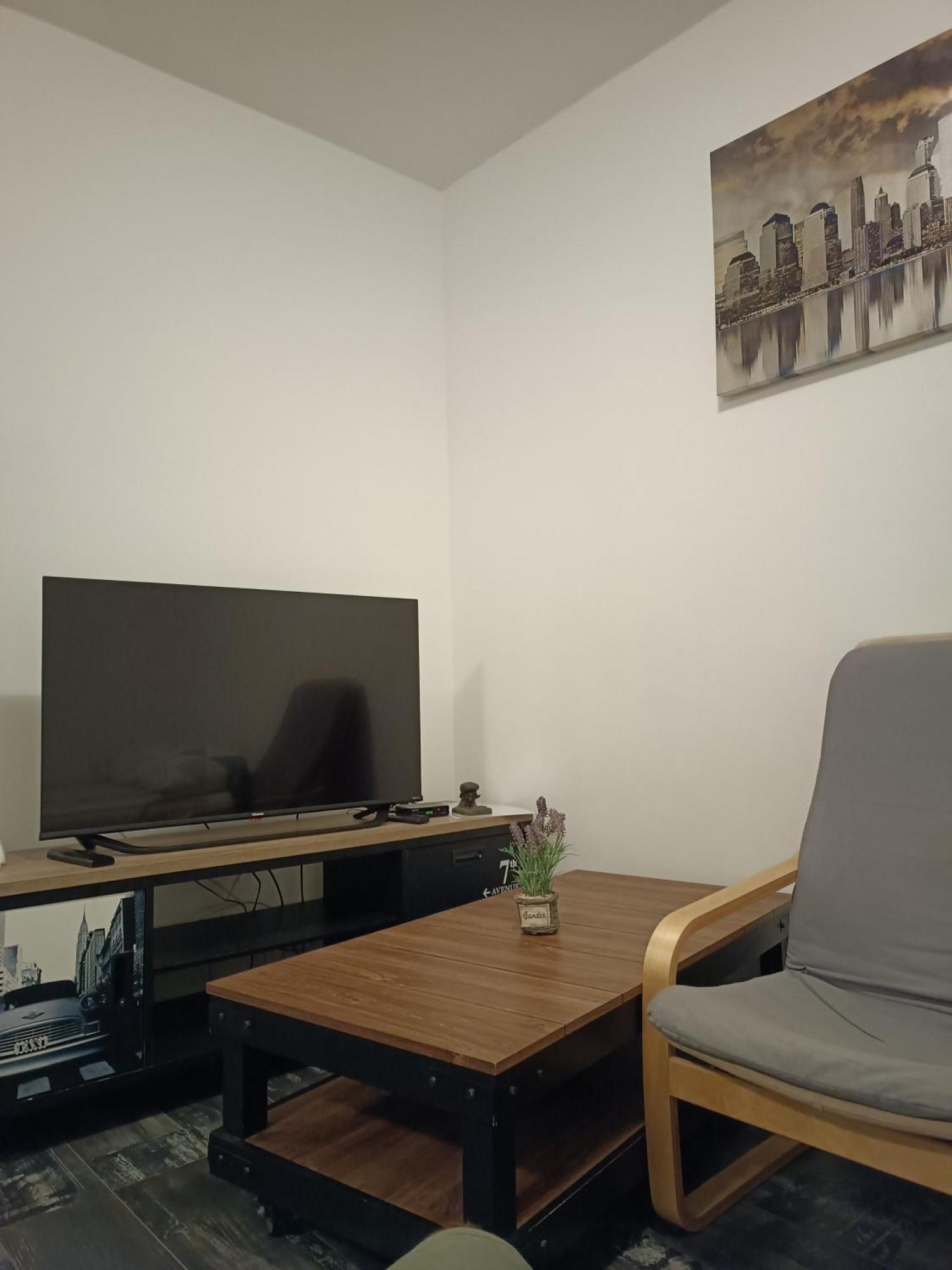 Apartments Lucic Хвар Екстер'єр фото