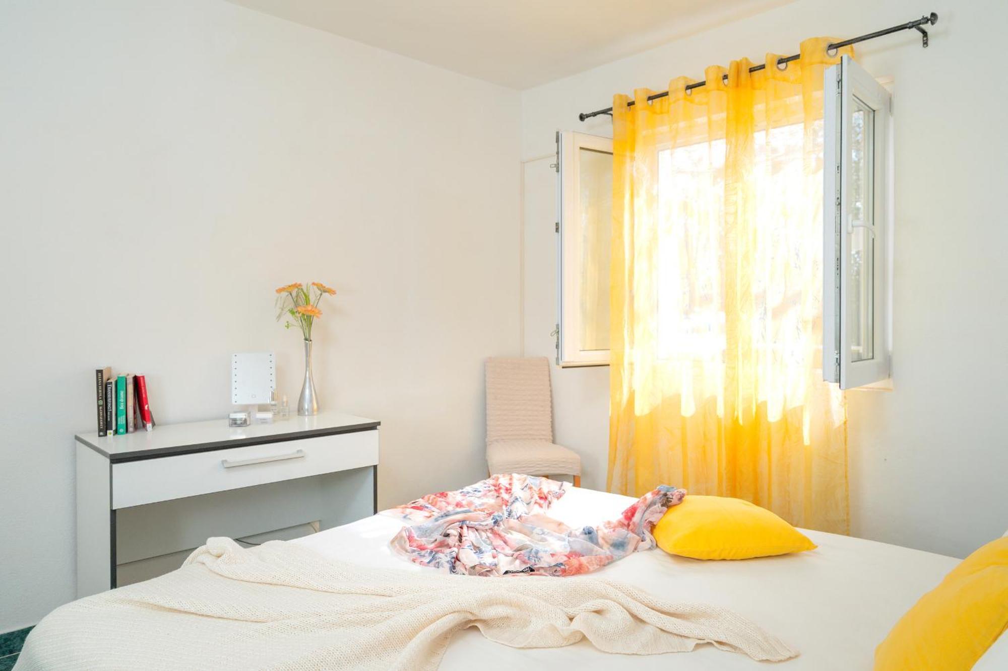Apartments Lucic Хвар Екстер'єр фото