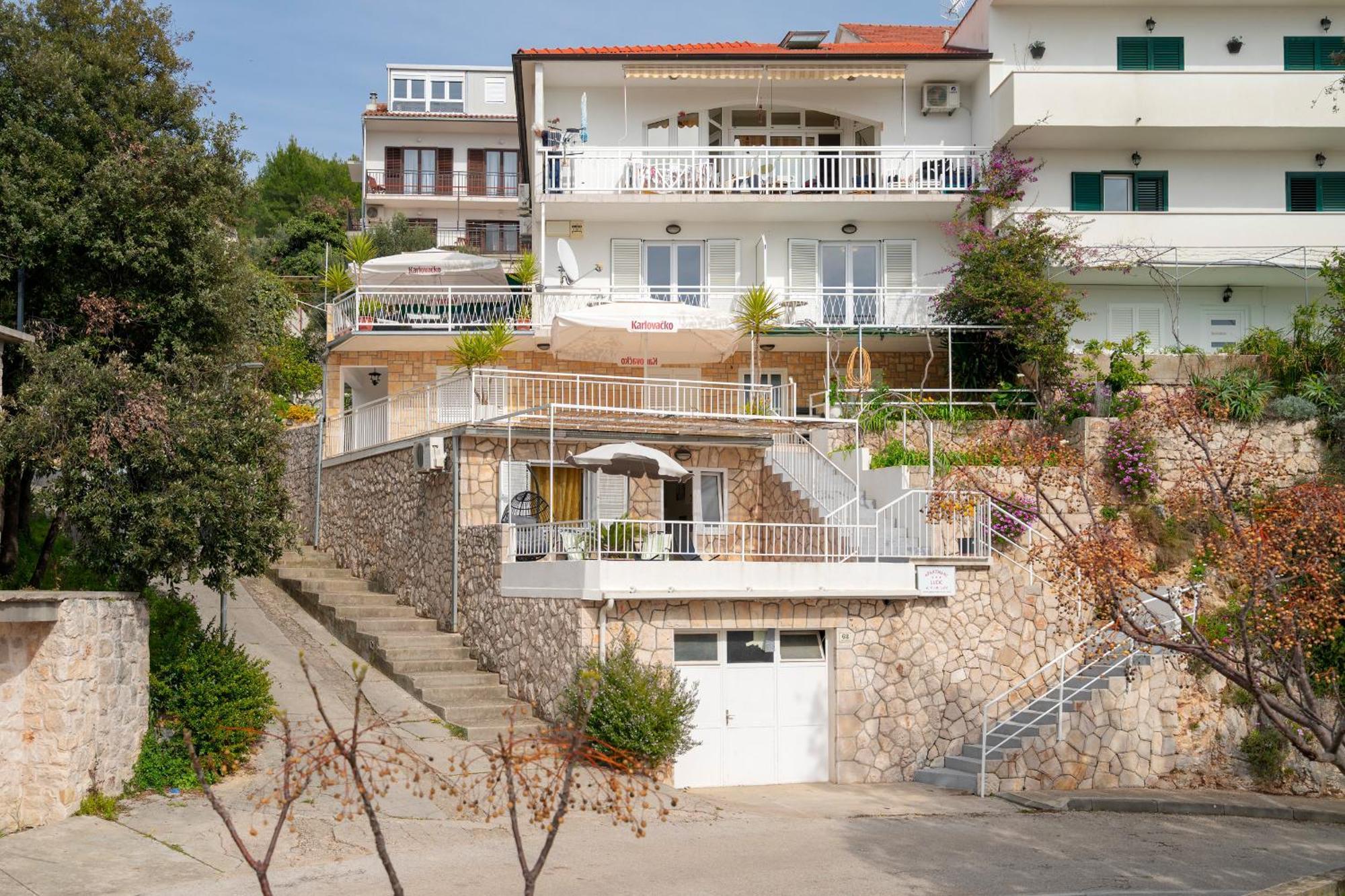 Apartments Lucic Хвар Екстер'єр фото